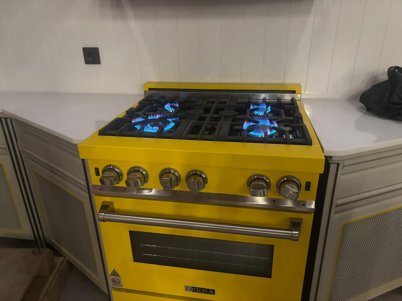 Freestanding Cooker & Oven Delizia